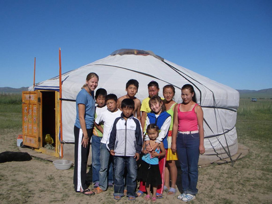 Melanies-English-students-in-Mongolia